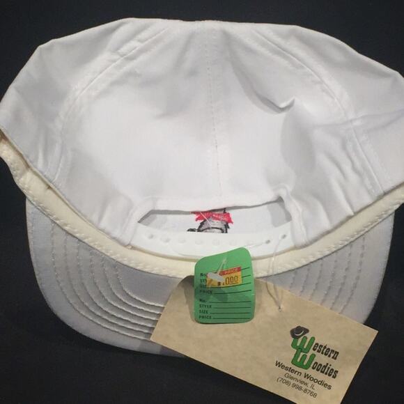 Trucker Hat Happy Howl-a-Days Coyote Humor Golf Baseball Cap Holidays NWT Retro - Picture 8 of 8